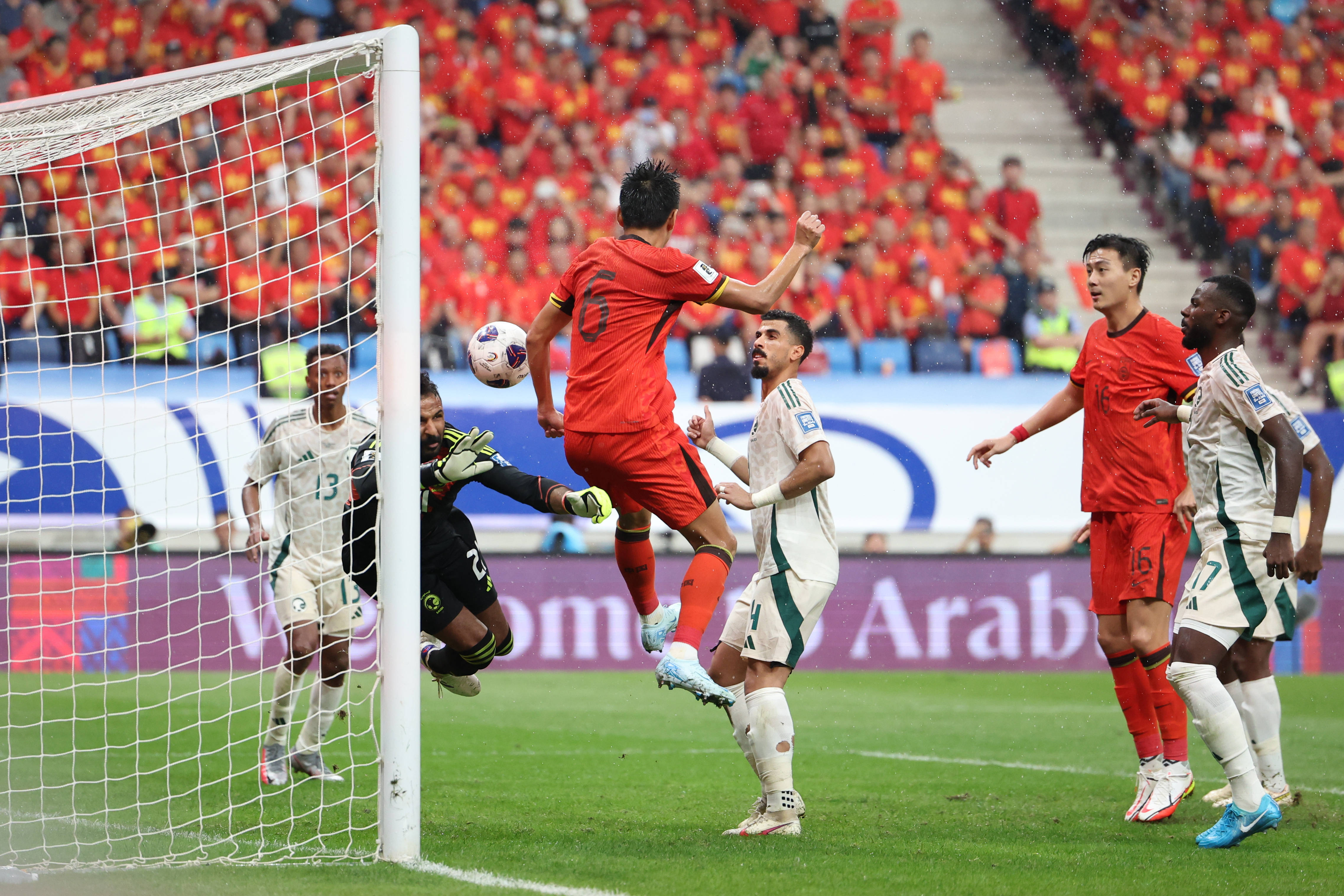 BB体育官网-澳大利亚队引发争议！，莱万多夫斯基官方宣布大比分获胜新规比赛高潮迭起-BB体育官网